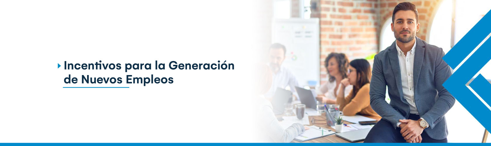 Joven trabajando gracias al subsisio de empleo joven