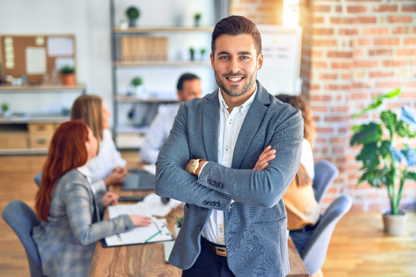 Persona accediendo a el subsidio para la generación de empleo